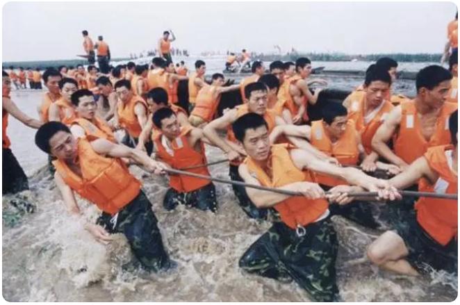 98年抗洪，中央決定最后關(guān)頭炸堤分洪，朱镕基：等等，我再加句話