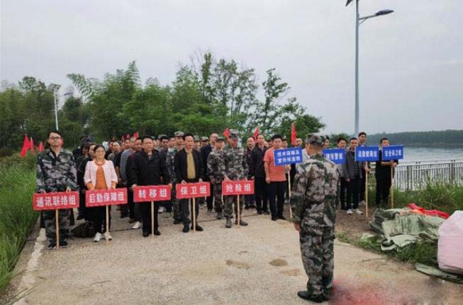 筑牢“安全堤”！常德桃花源開展防汛、地災(zāi)防治緊急避險(xiǎn)聯(lián)合演練